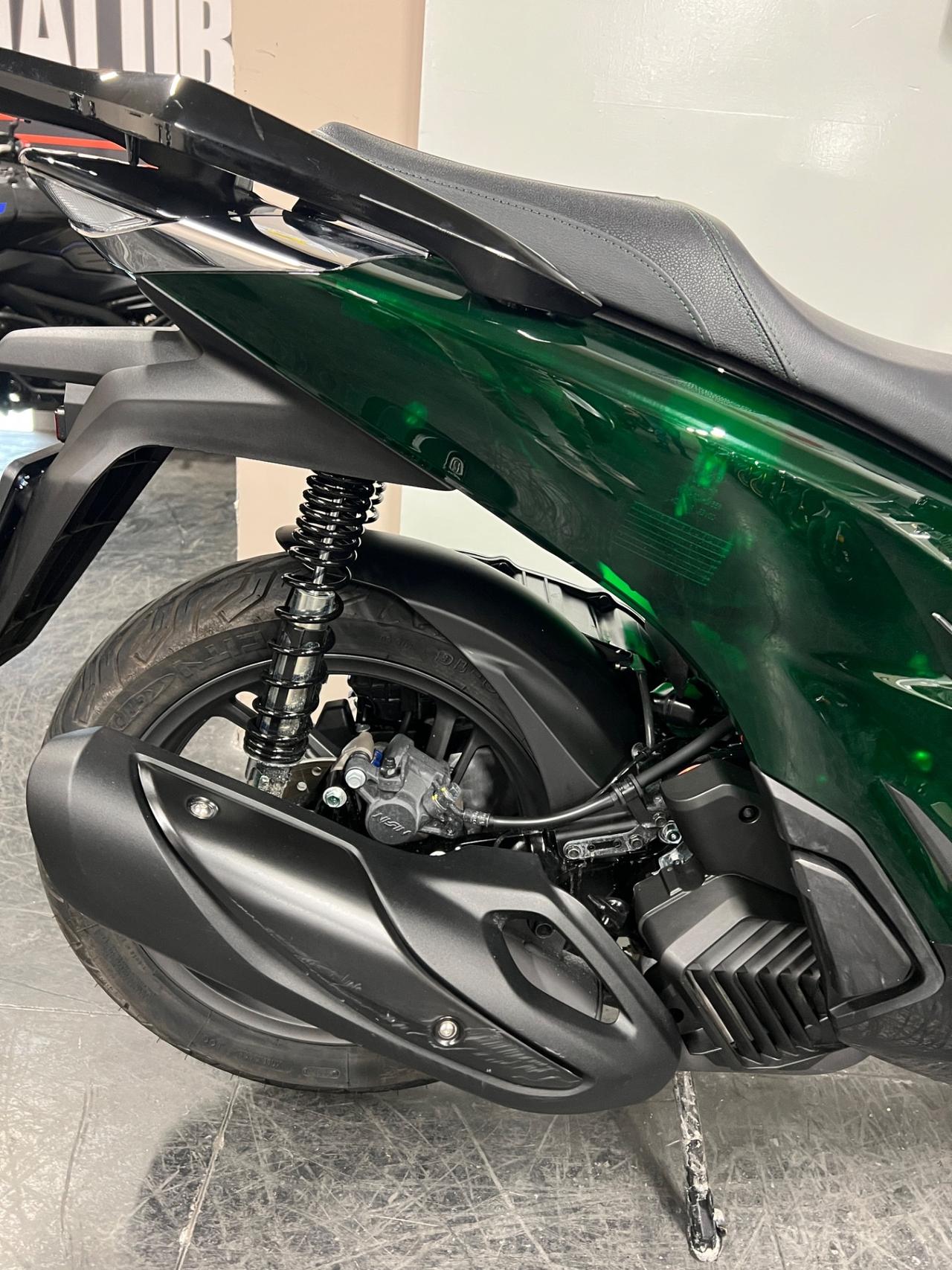Honda SH 150 Vetro