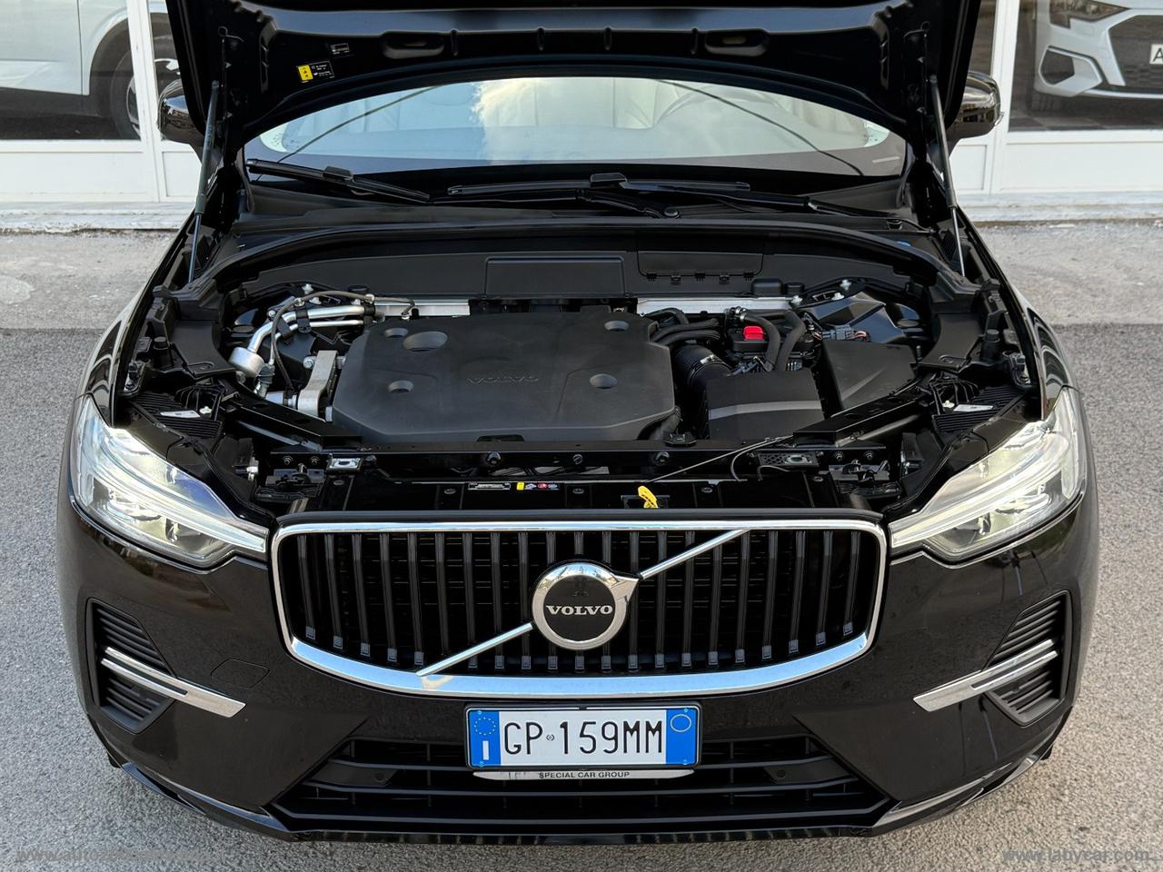VOLVO XC60 B4 N1 AUTOCARRO 5 POSTI