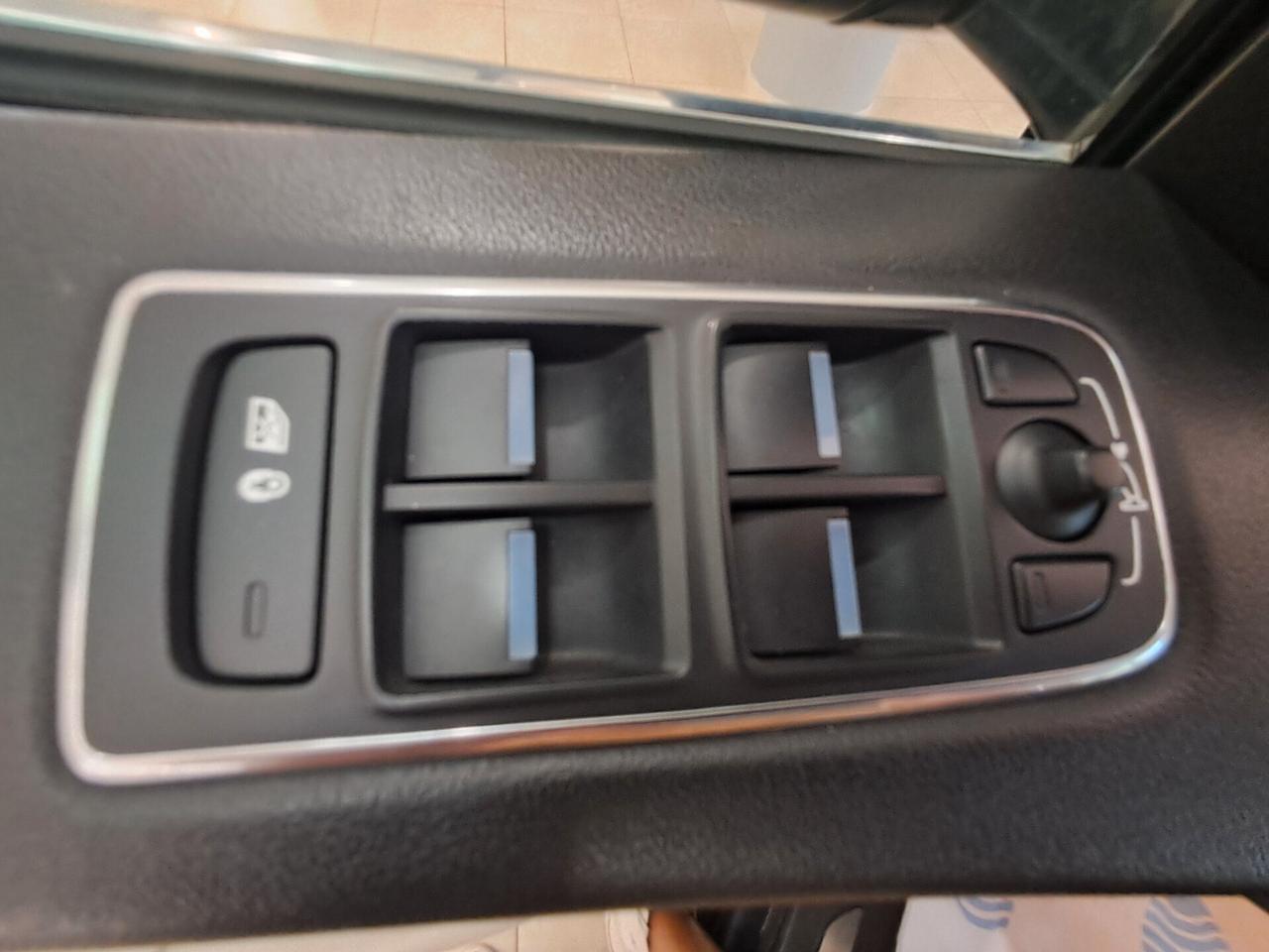 Jaguar F-Pace 2.0 D 180 CV AWD Prestige