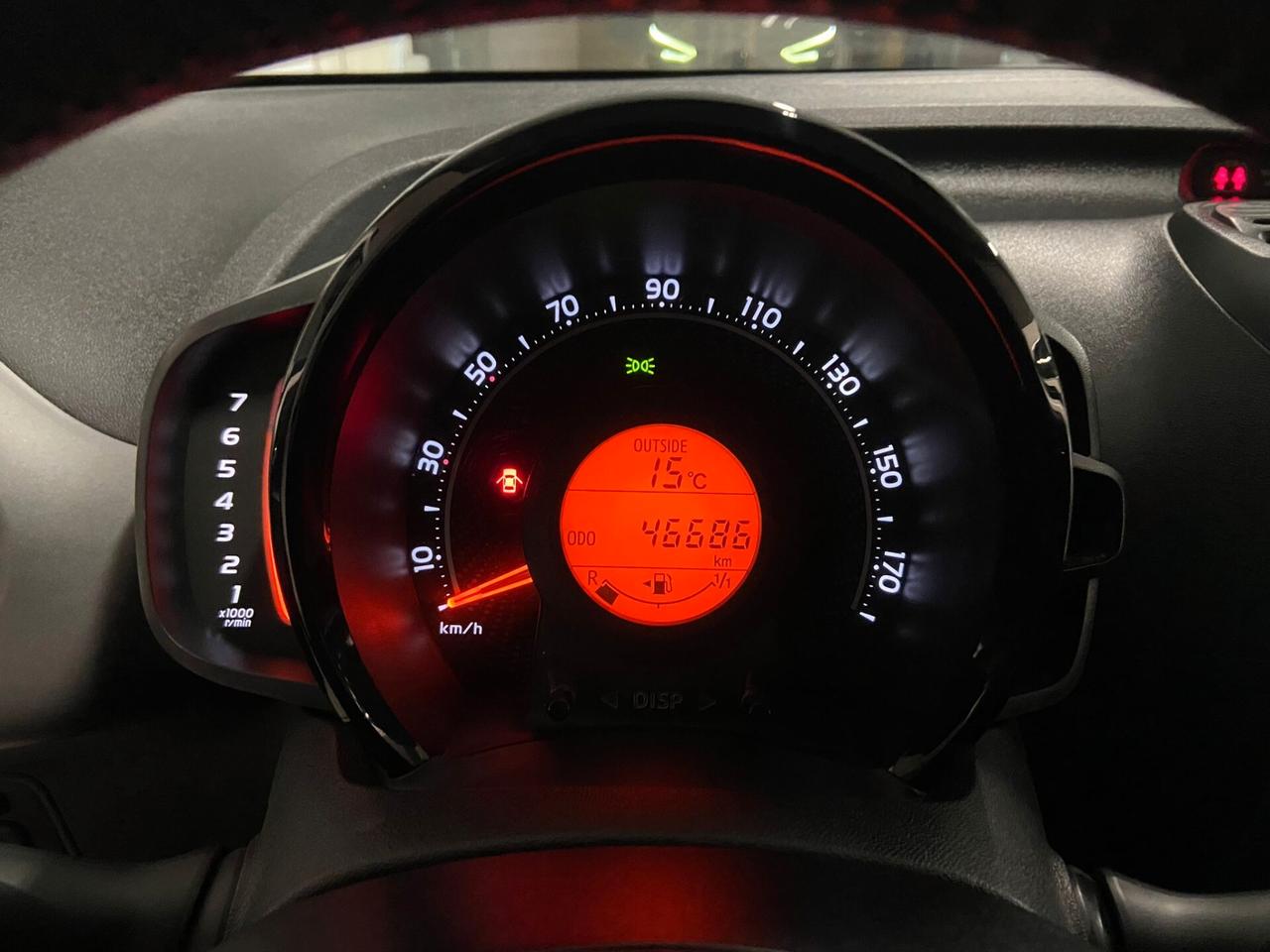 Toyota Aygo 1.0 VVT-i 72 CV 5 porte x-cite