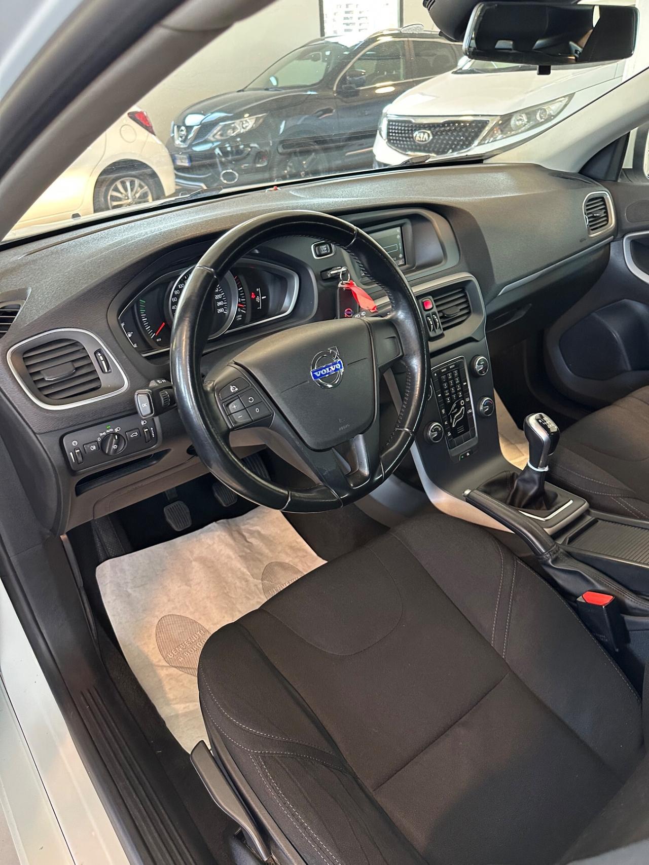 Volvo V40 D2 1.6