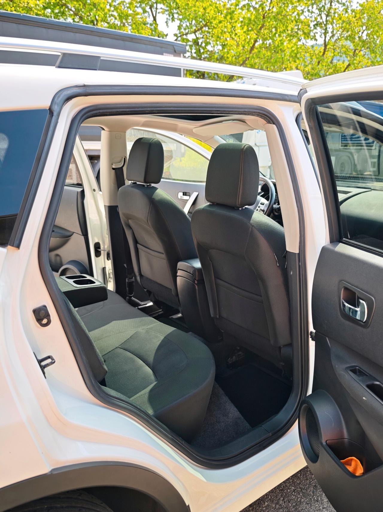 Nissan Qashqai 2.0 4x4 dCi DPF 4WD aut. Tekna Full Optional