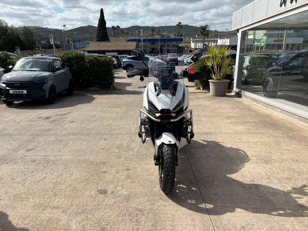 Zontes ZT 368 G Nuovo pronto consegna Vieni qui a scoprirla