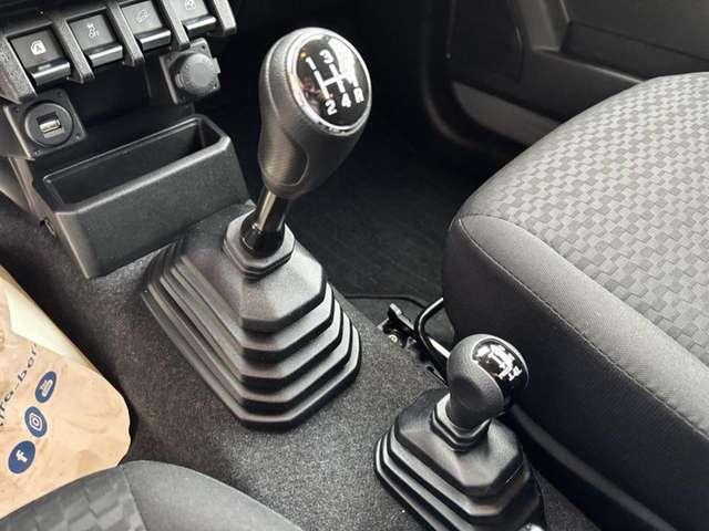 Suzuki Jimny 1.5 5MT PRO (N1)