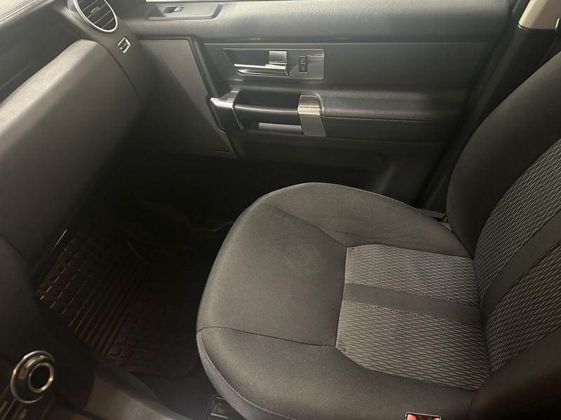 Land Rover Discovery 4 3.0 TDV6 211CV SE 7 POSTI
