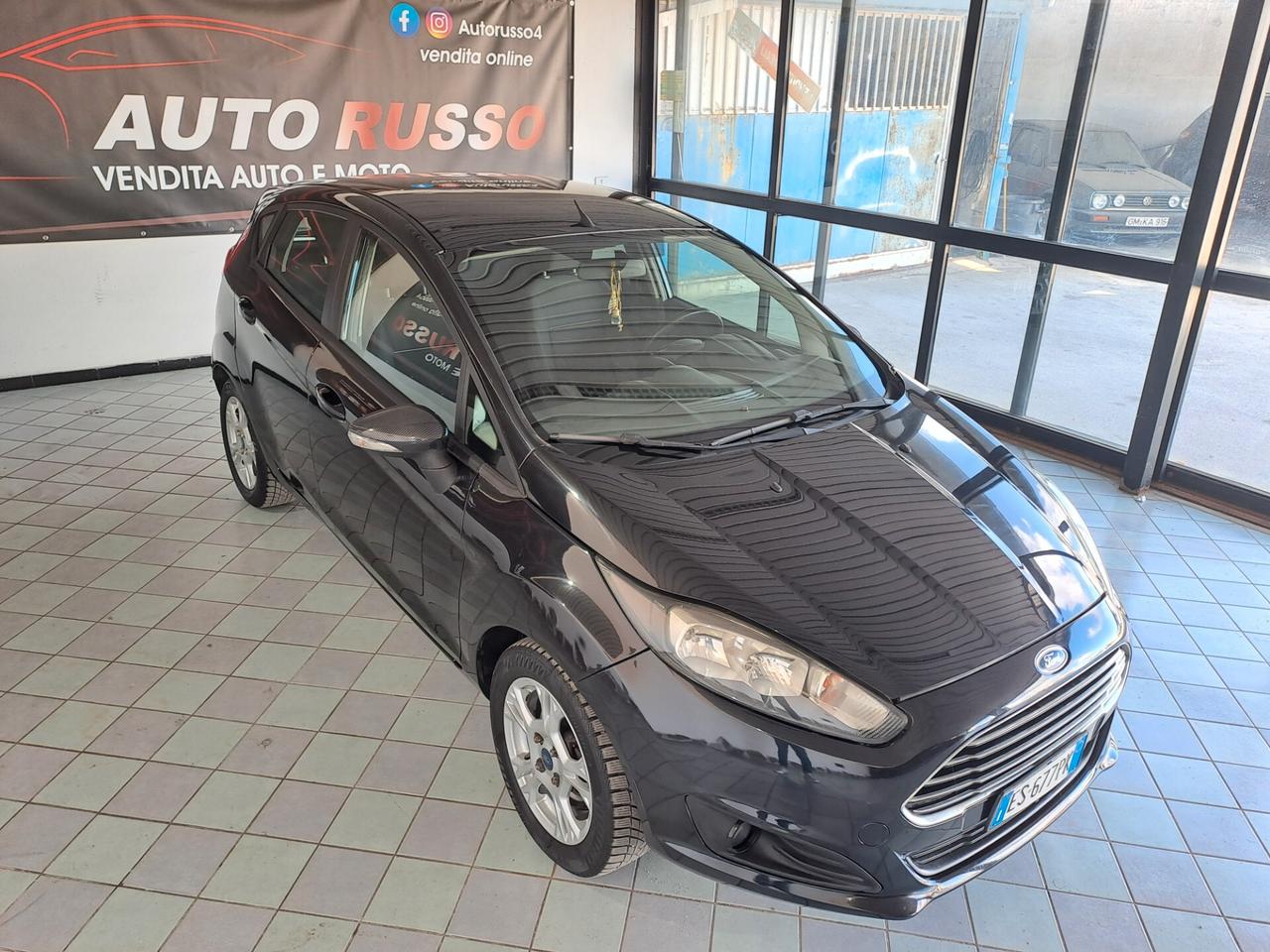 Ford Fiesta 1.5 TDCi 75CV 5 porte Titanium