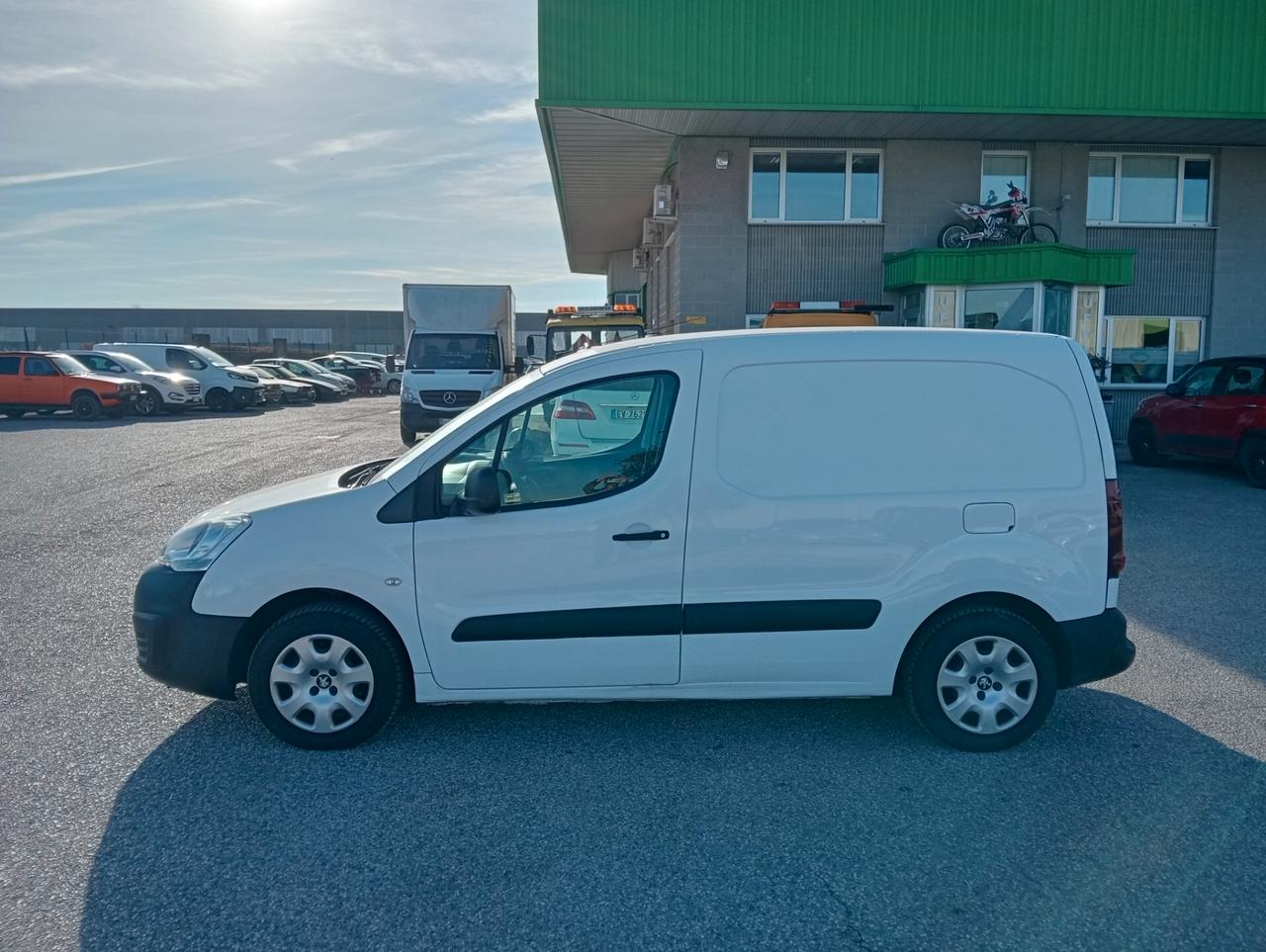 Peugeot Partner 1.6 BlueHDi 100CV 3 POSTI UNIPROPRIETARIO