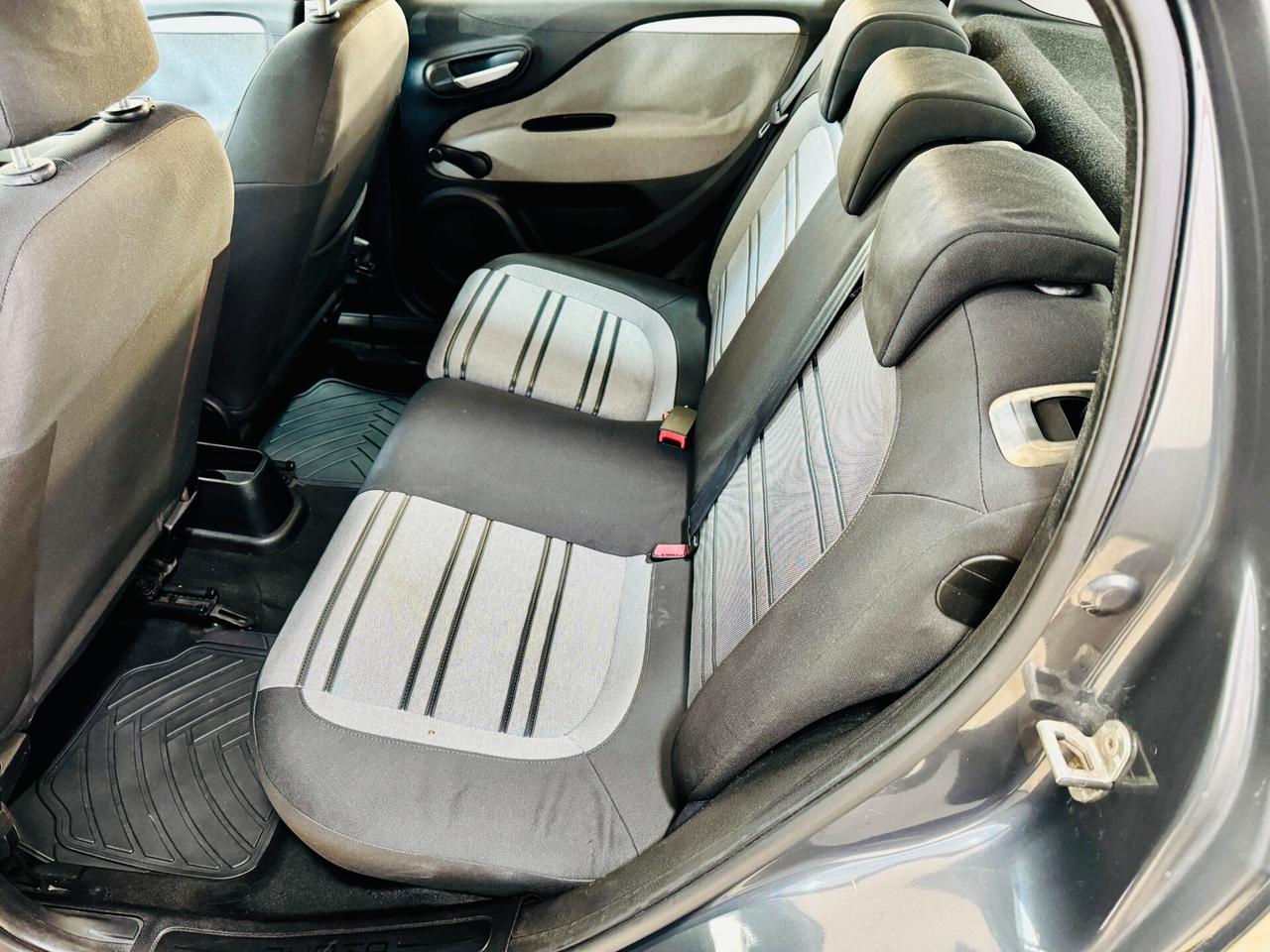 Fiat Punto 1.3 Mjt 95 CV 5 porte Distribuz. Nuova