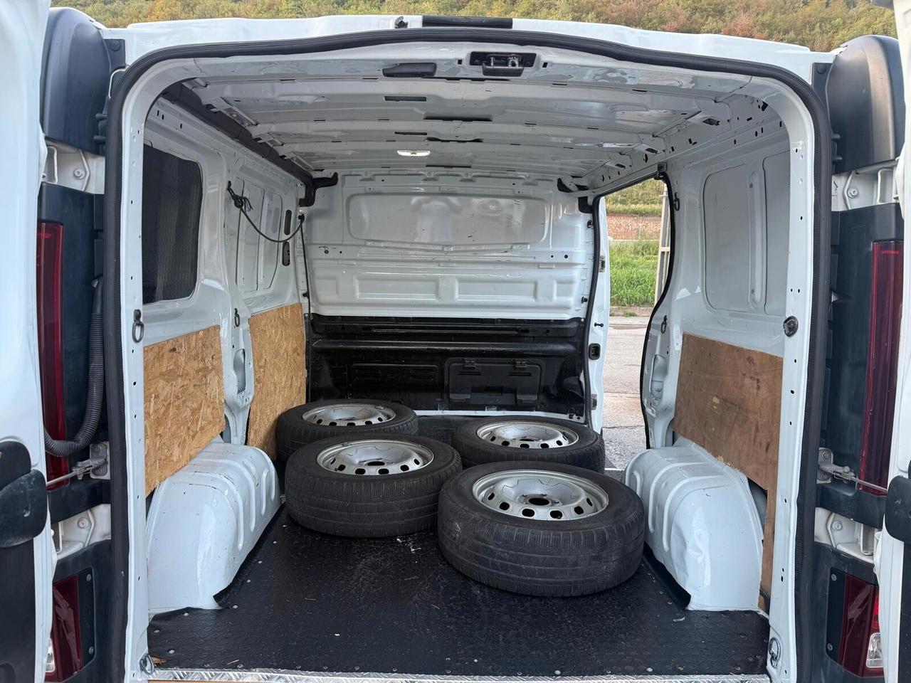 Renault trafic 1600 T27