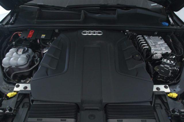 AUDI Q7 50 TDI quattro tip. S line Edition Black plus /7p.