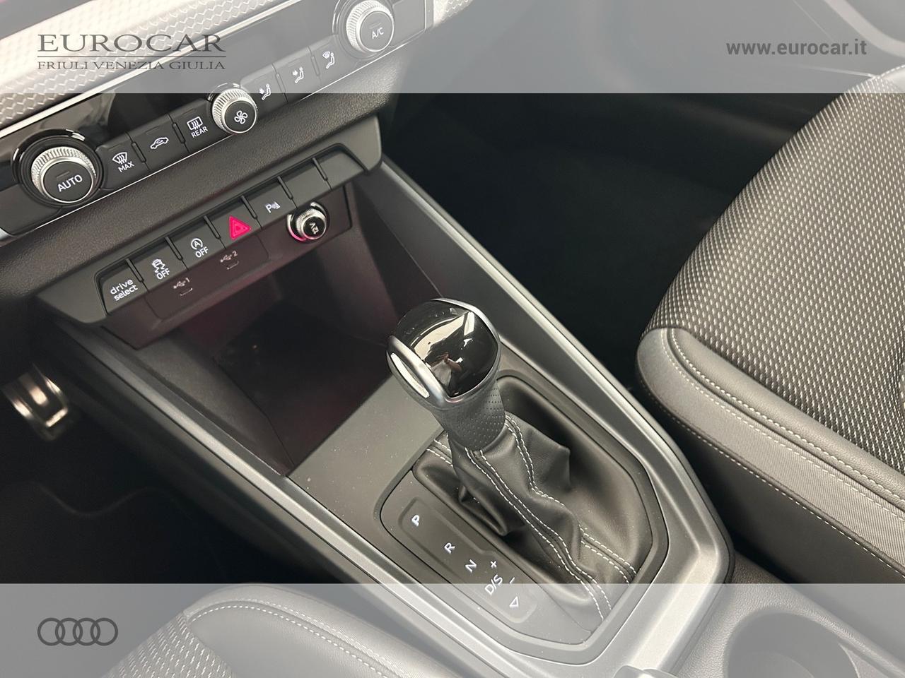 Audi A1 citycarver 30 1.0 tfsi admired 110cv s-tronic