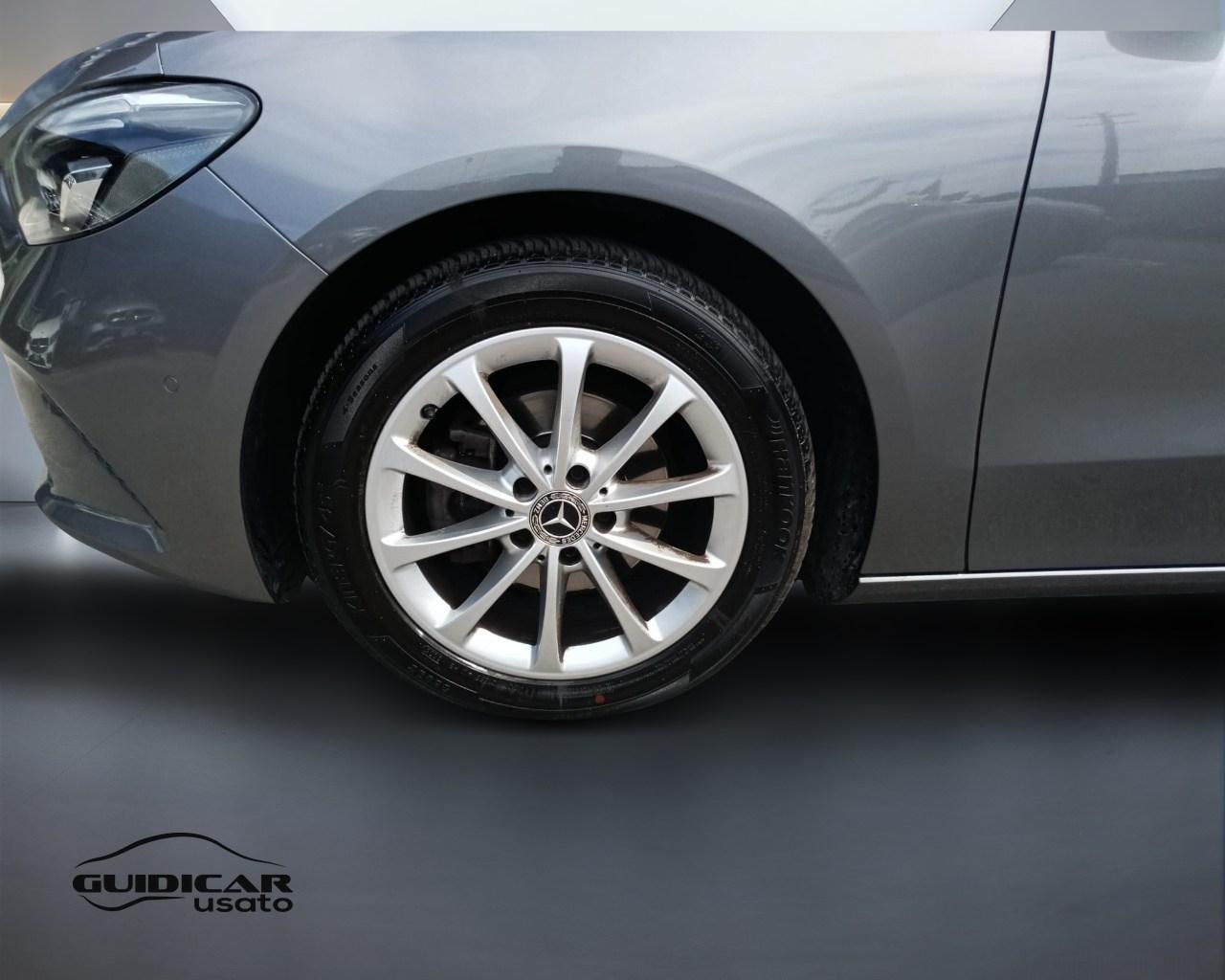 Mercedes-Benz Classe B - W247 2018 - B 180 d Sport Plus auto