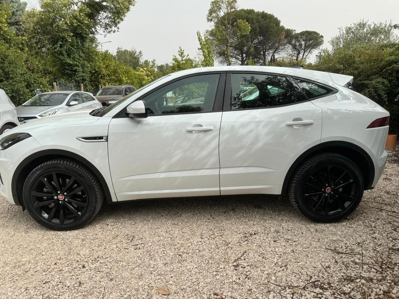 Jaguar E-Pace 2.0 AWD aut. R-Dynamic