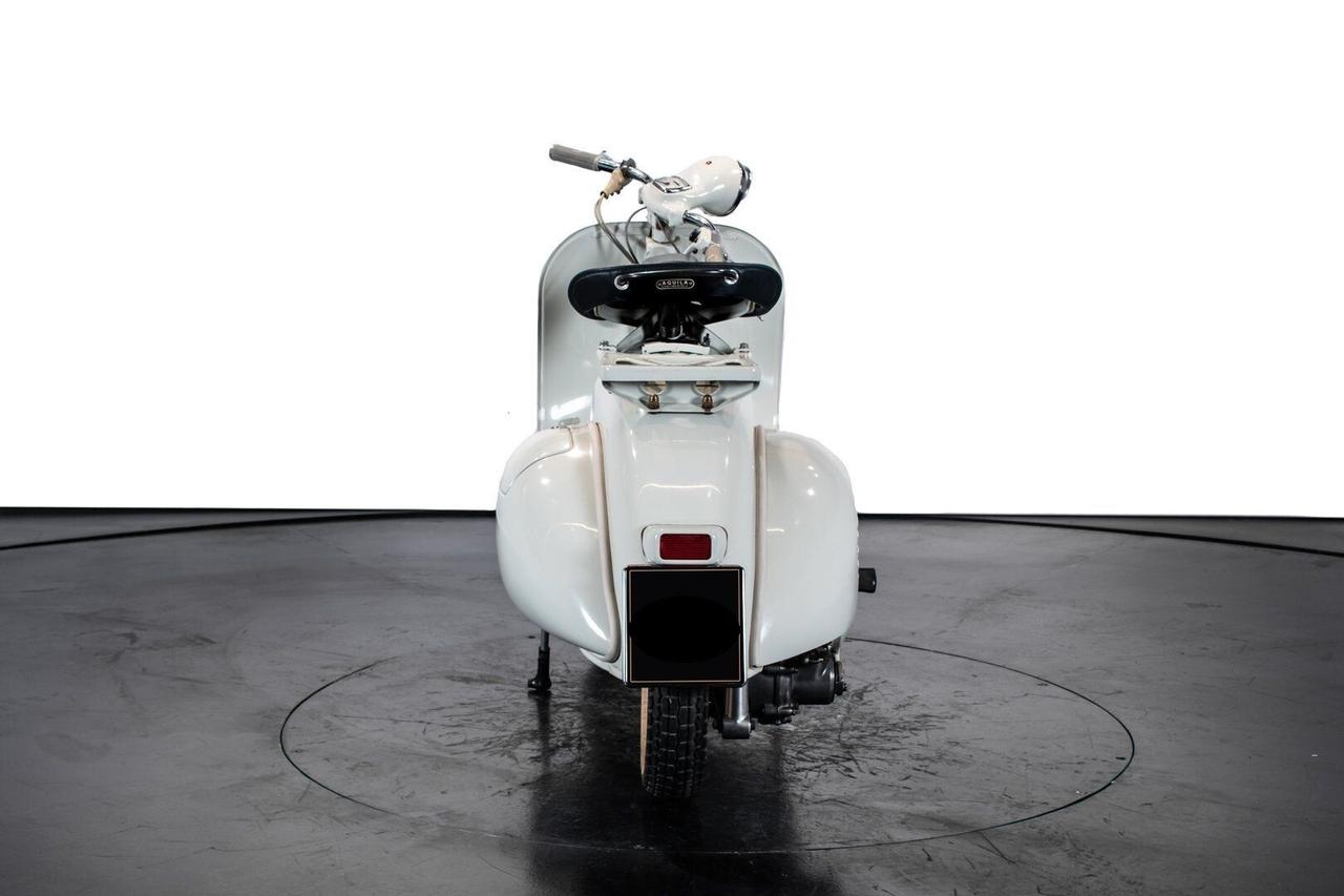 Piaggio Vespa 150 Struzzo (RESTURATA)