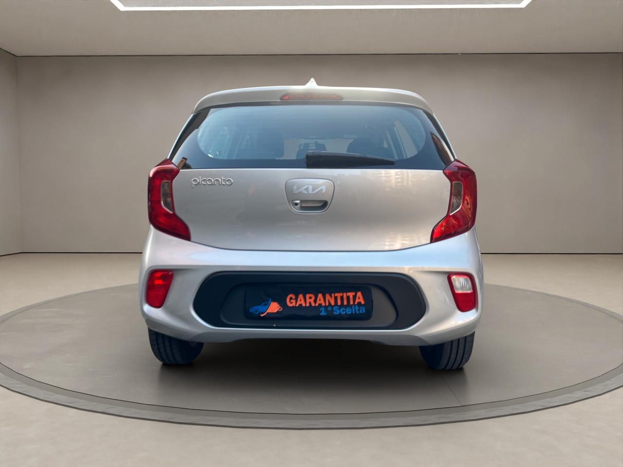 Kia Picanto AUTOMATICA - NEOPATENTATI