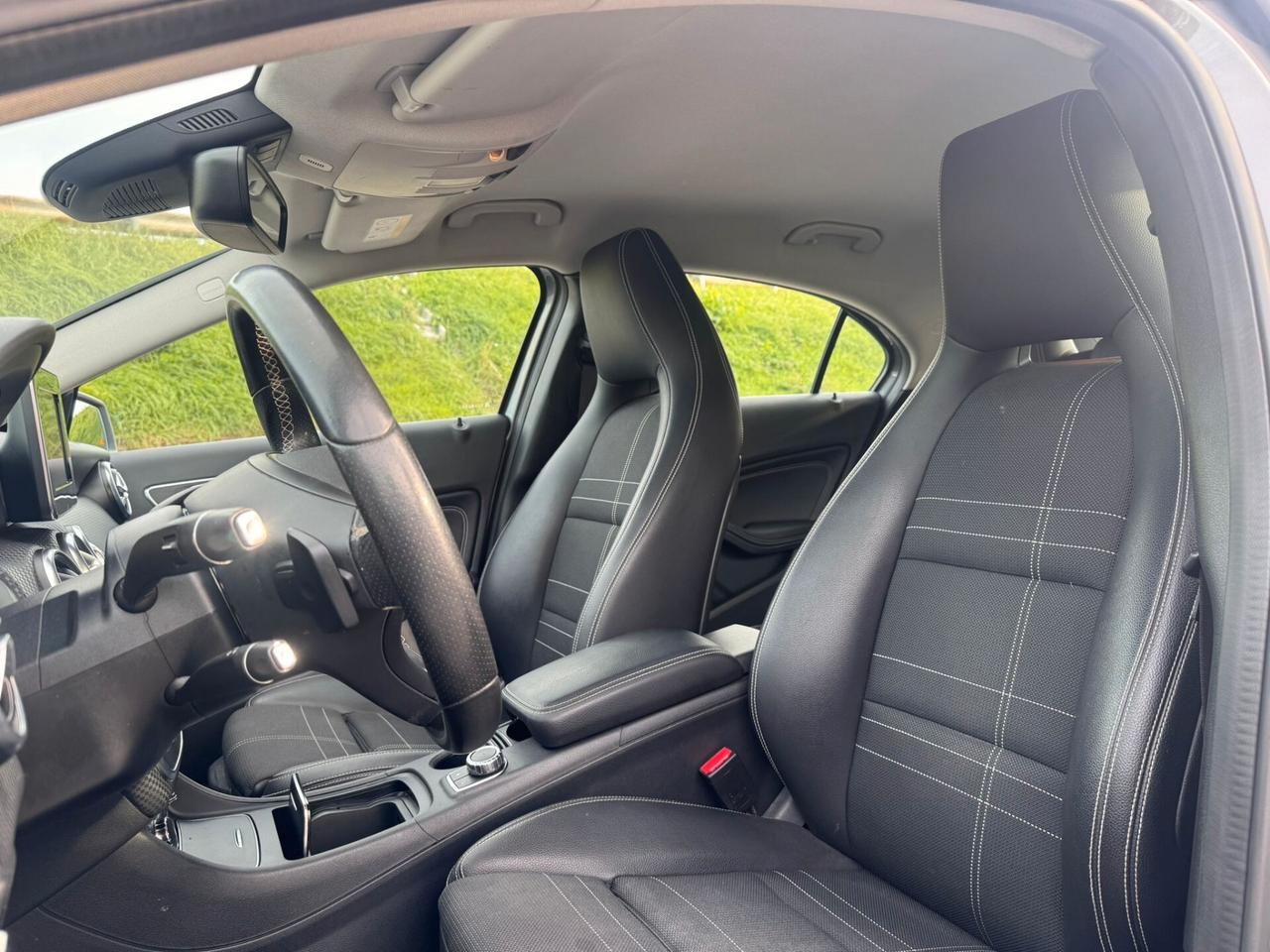 Mercedes-benz A 200 d Premium