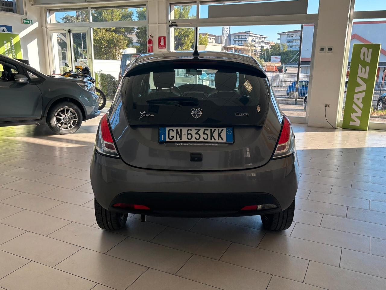 Lancia Ypsilon 1.0 FireFly 5 porte S&S Hybrid Gold