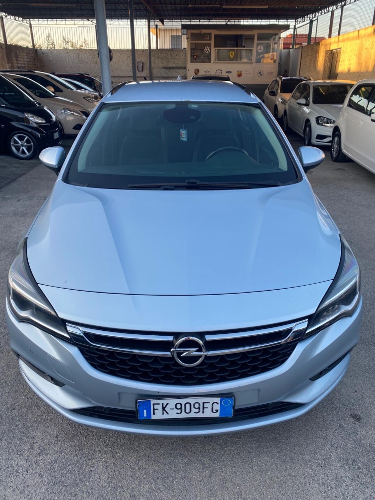 Opel Astra 1.6 CDTi 2017 Automatica Full Navi Led