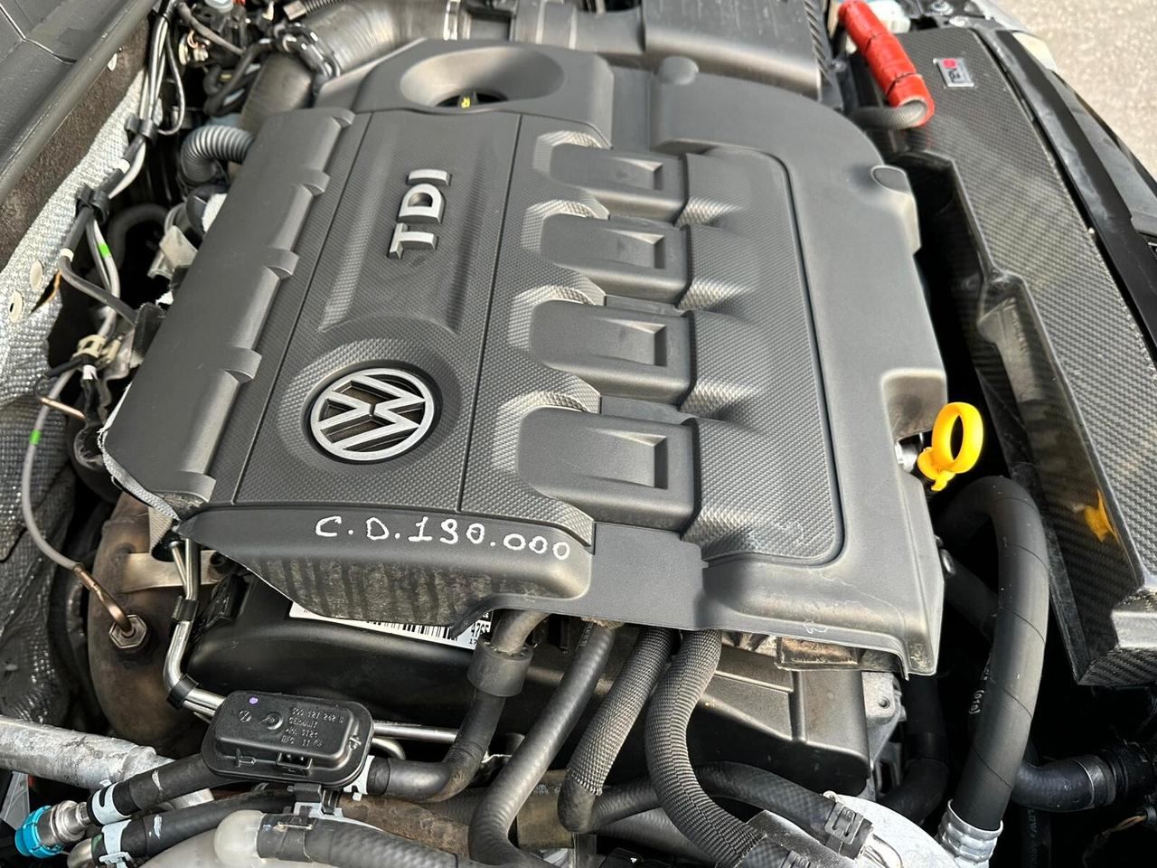 Volkswagen Golf 2.0 TDI 150 CV ALLESTIMENTO R-LINE