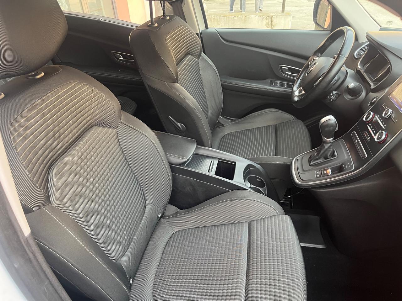 Renault Scenic Scénic dCi 8V 110 CV EDC Energy Bose