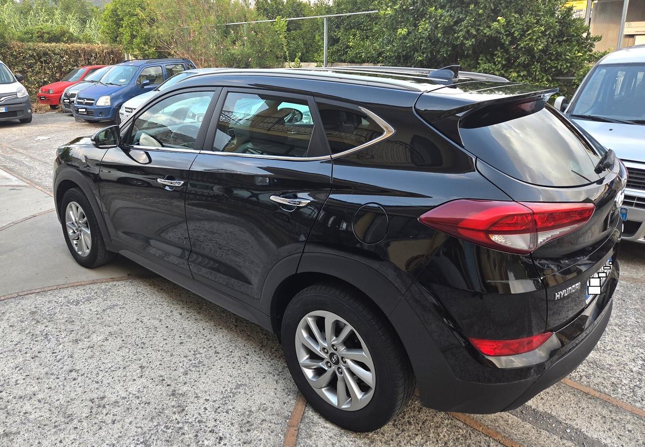 Hyundai Tucson 1.7 CRDi XPossible FULL GARANZIA