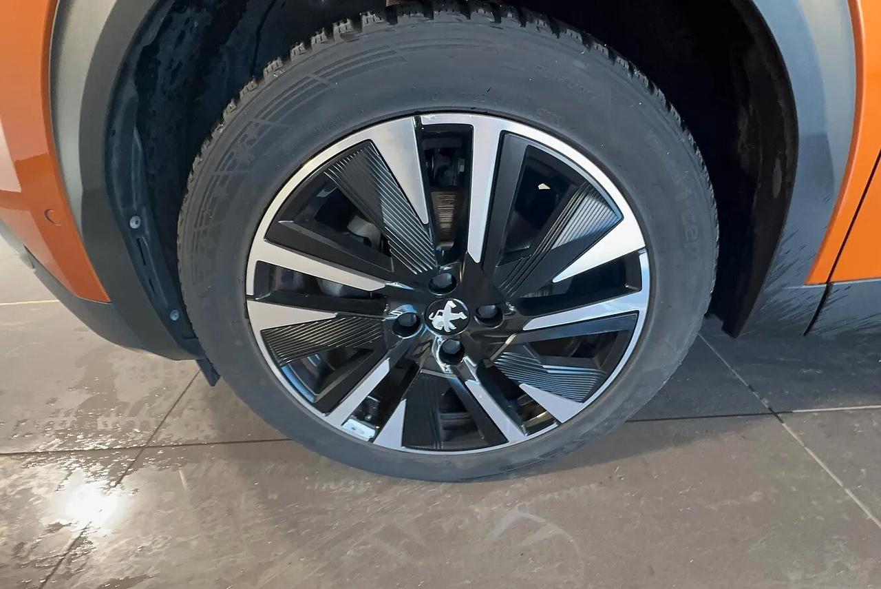 Peugeot 2008 motore elettrico 136 CV GT Line