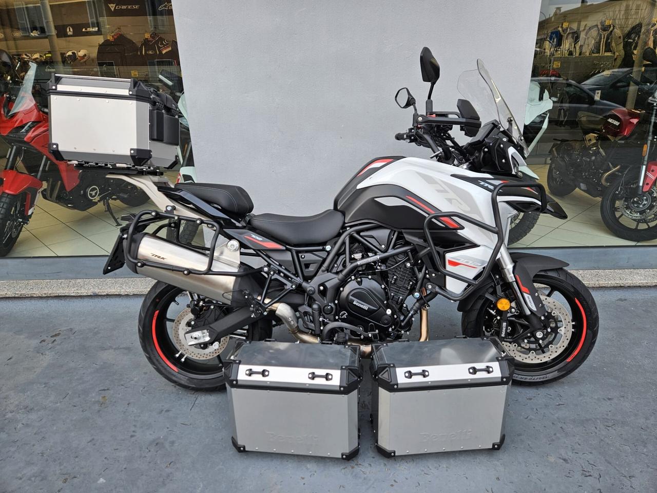 Benelli TRK 702 - 2025 PARI AL NUOVO