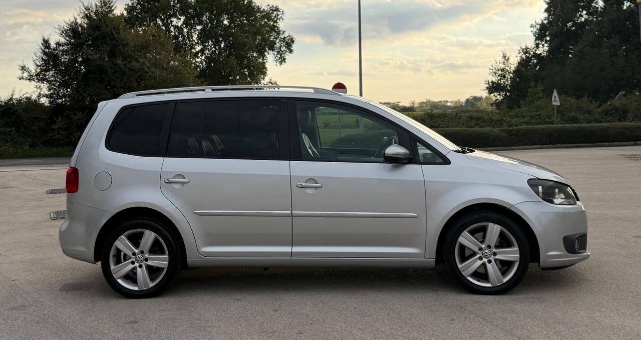 Volkswagen Touran 2.0 TDI 140 CV DSG Highline