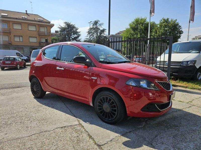 Lancia Ypsilon 1.0 FireFly 5 porte S&S Hybrid Ecochic