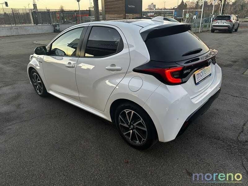 Toyota Yaris 1.5h Lounge