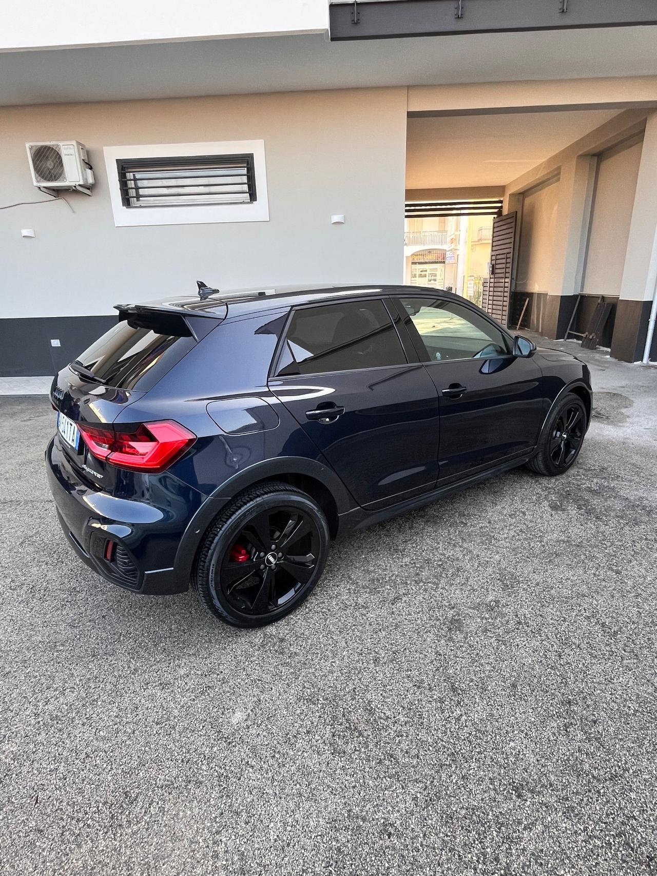 Audi A1 citycarver 30 TFSI S tronic Admired