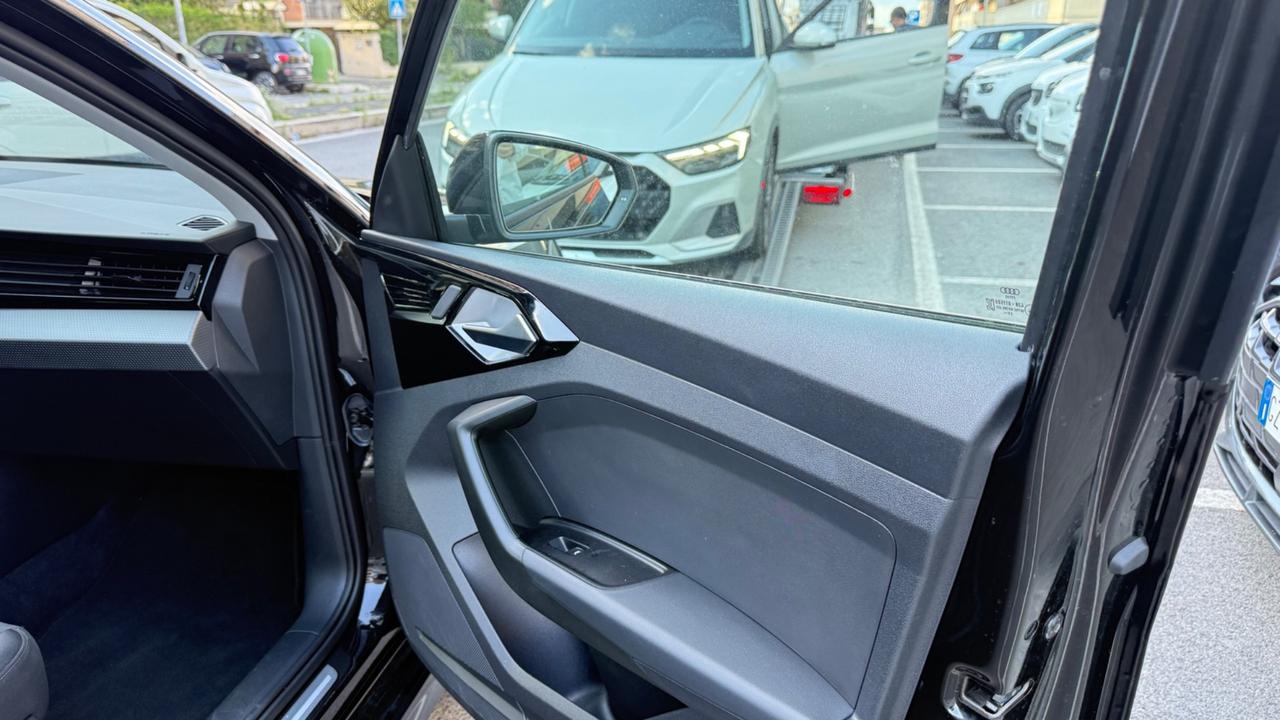 Audi A1 allstreet 30 TFSI S tronic Business LED NAVI PDC CLIMA AUTOAMTICO PDC COCKPIT CLIMA AUTOMATICO