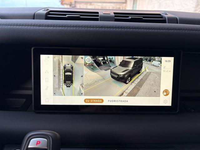 LAND ROVER Defender 110 3.0D I6 200 CV AWD Auto X-Dynamic SE AUTOCARRO