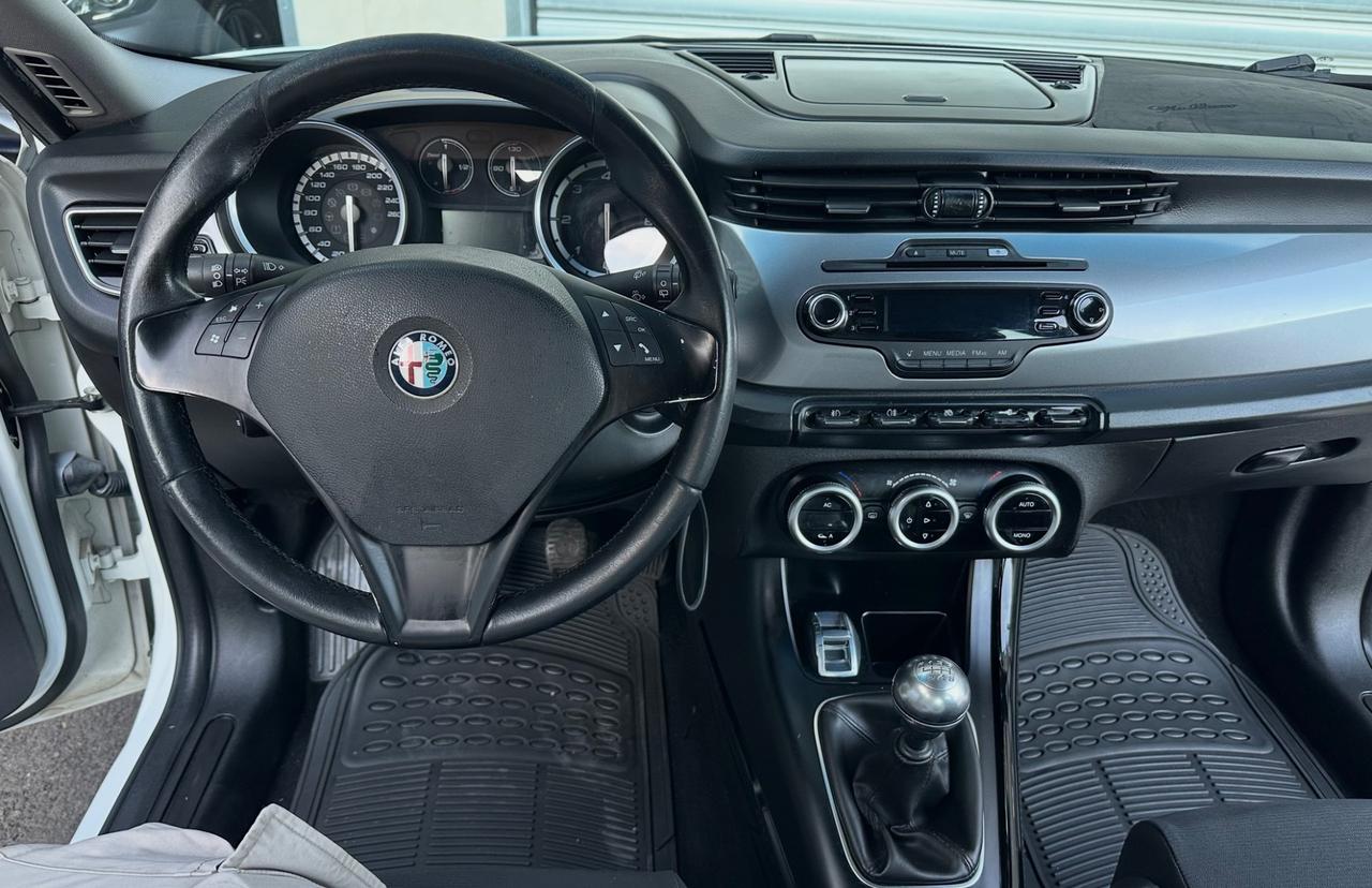 Alfa Romeo Giulietta 1.6 JTDm-2 105cv Distinctive