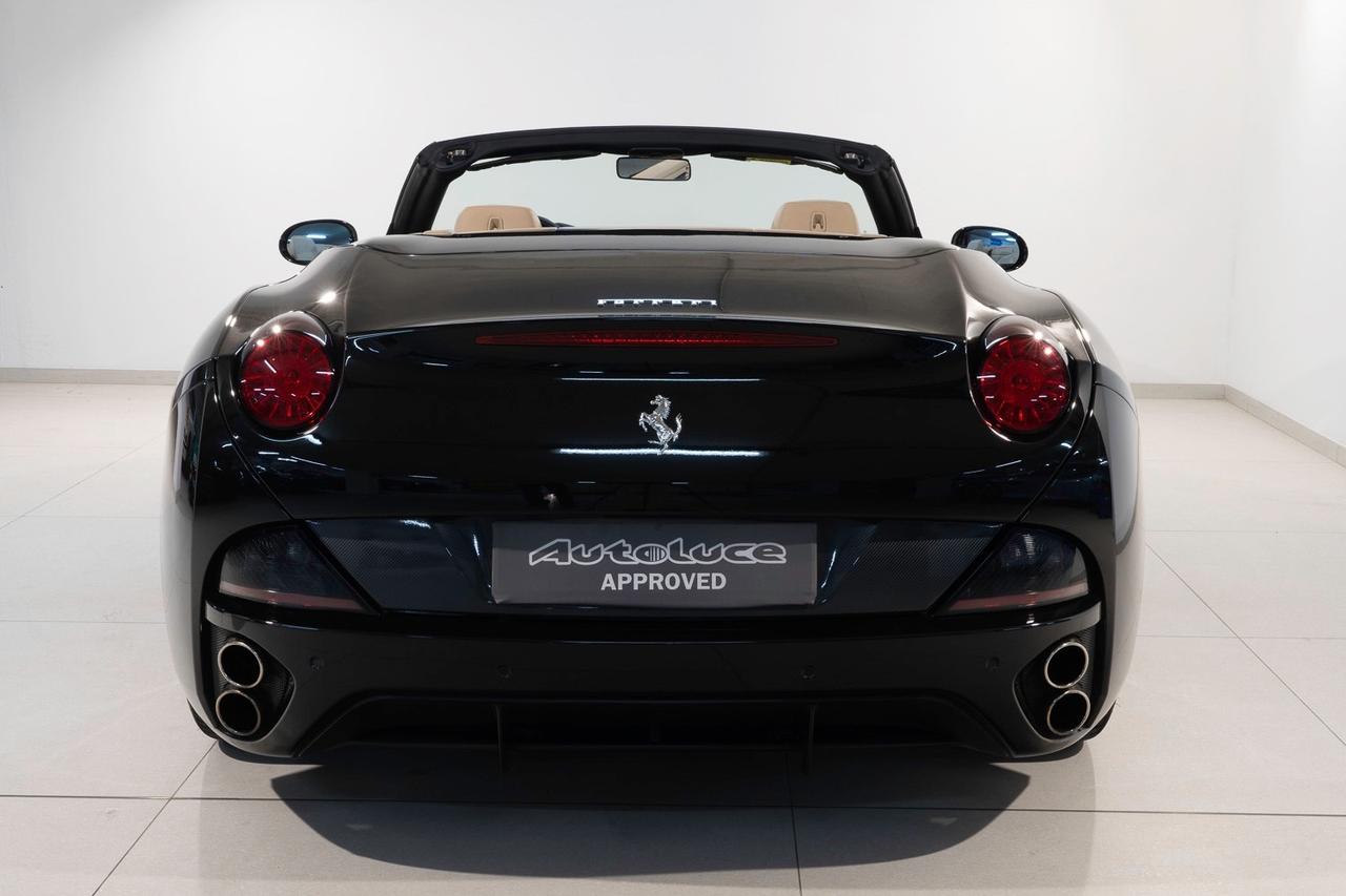 Ferrari California DCT | Nero Daytona