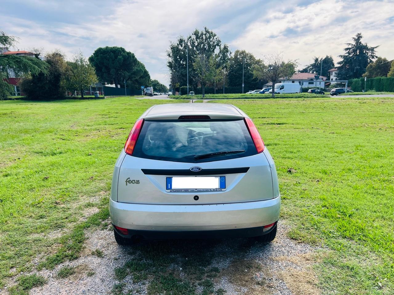 Ford Focus 1.6i 16V cat 5p. Ghia