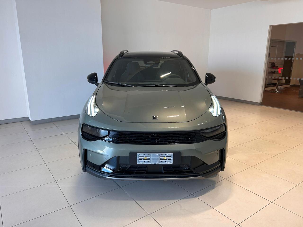Lynk&co 01 PHEV More