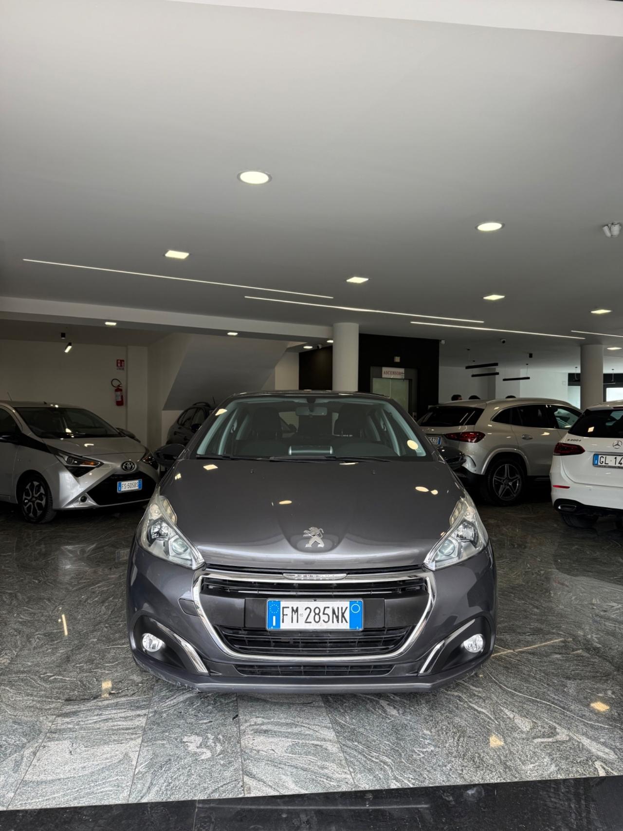 Peugeot 208 PureTech 82 5 porte Allure