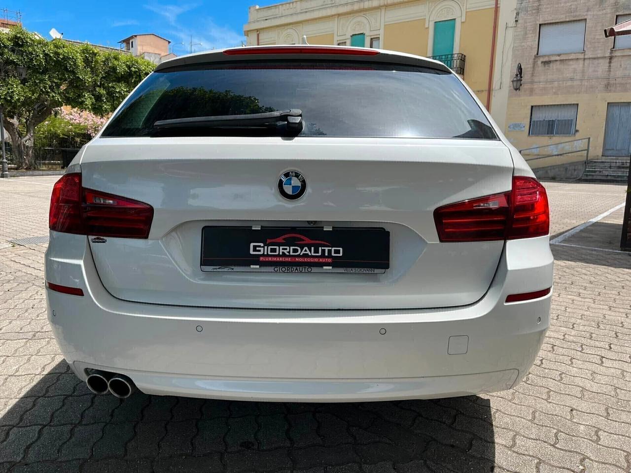 Bmw 520 520d xDrive Luxury