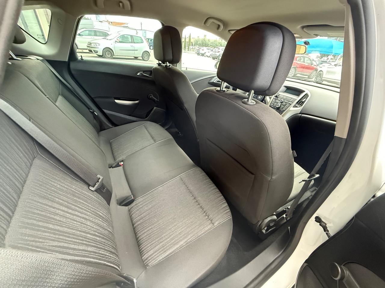 Opel Astra 1.4 100CV 5 porte Elective