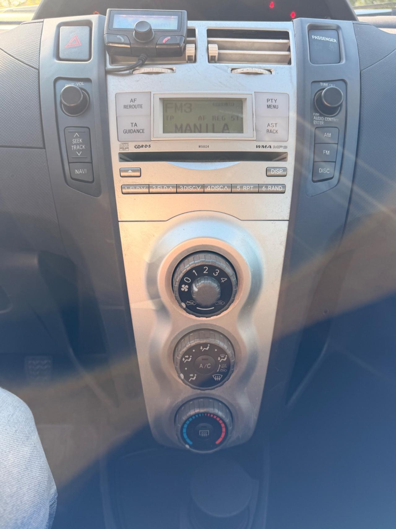 Toyota Yaris 1.3 Benz 5 porte Sol *OK NEO PATENTATI*