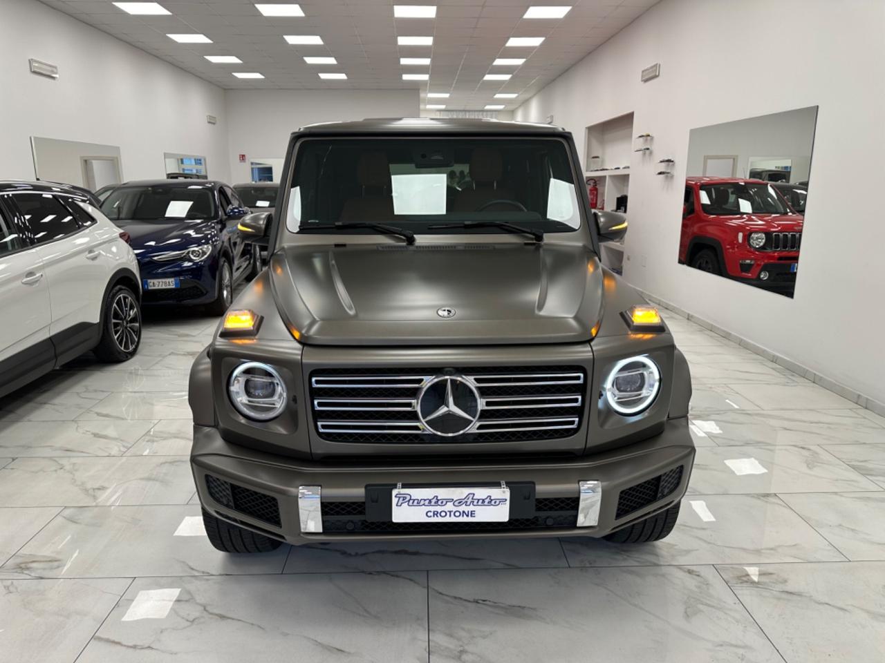 MERCEDES - BENZ- CLASS (G) 400 D (AMG LINE)