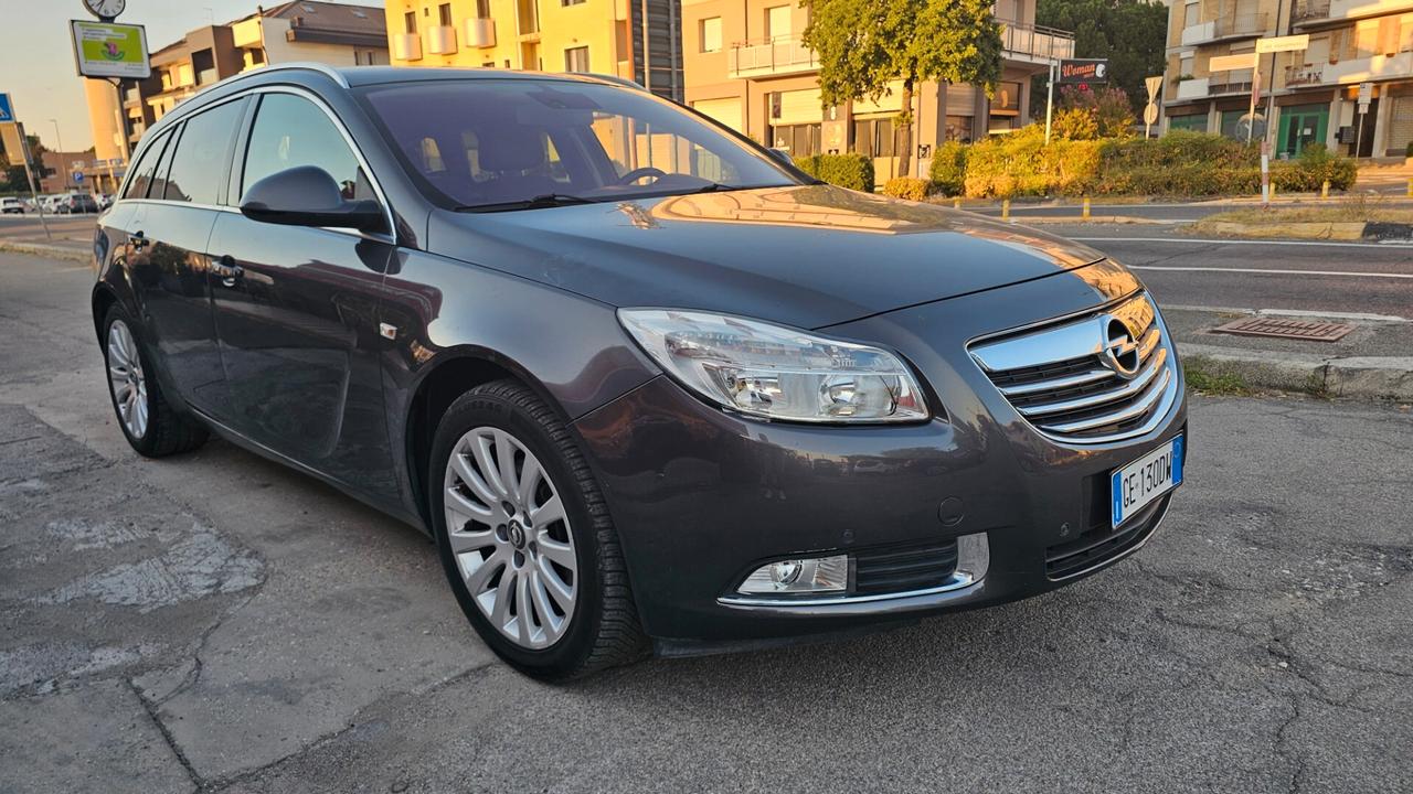 Opel Insignia 1.6 Turbo 180CV Sports Tourer Cosmo