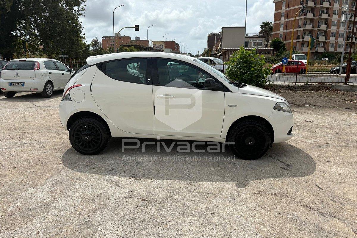 LANCIA Ypsilon 0.9 TwinAir 85 CV 5 porte Metano Ecochic Elefantino