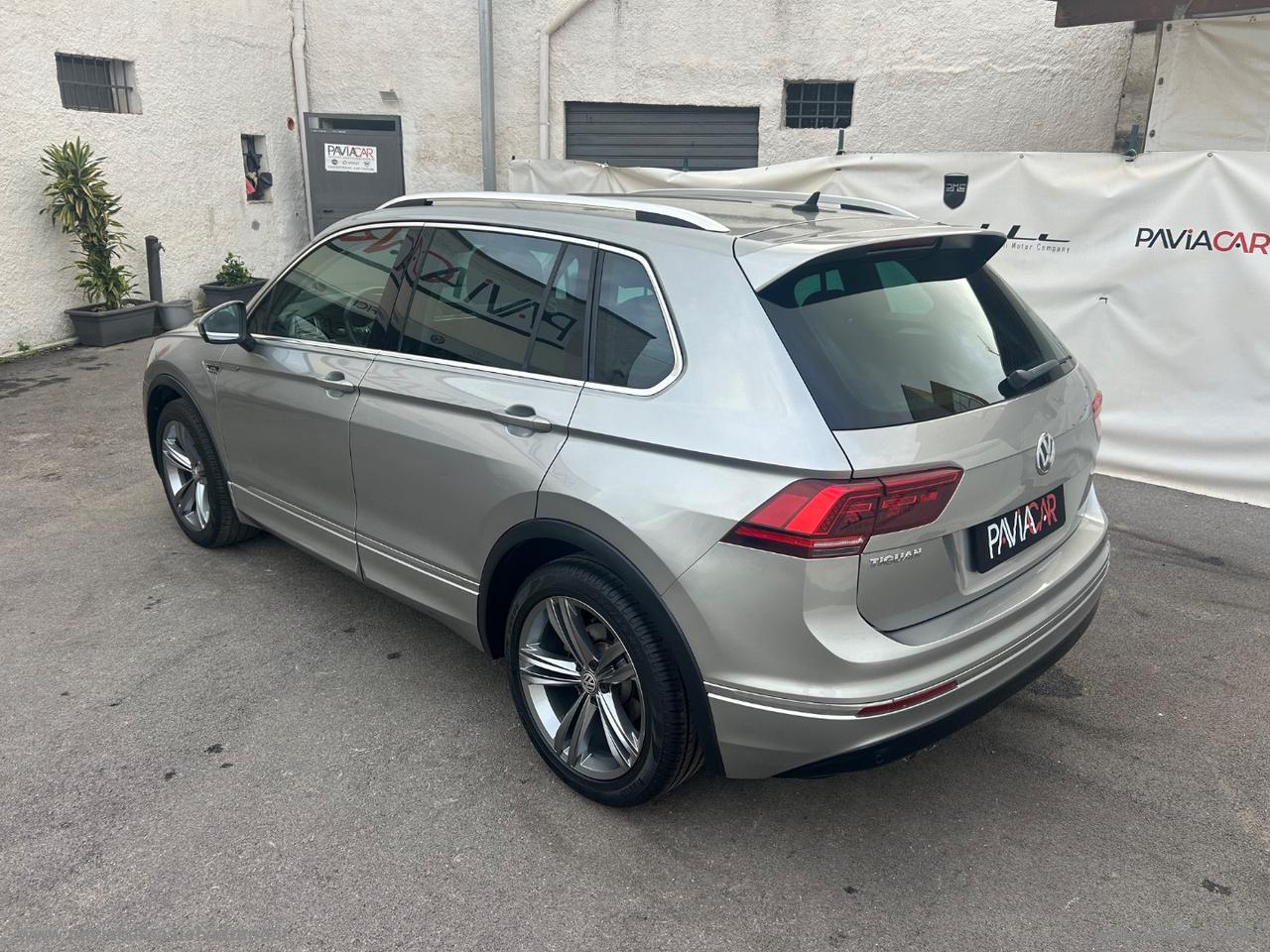 VOLKSWAGEN Tiguan 2.0 TDI 150CV SCR DSG R-Line
