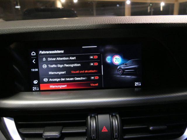 ALFA ROMEO Stelvio 2.0 Turbo 280 CV AT8 Q4 Veloce