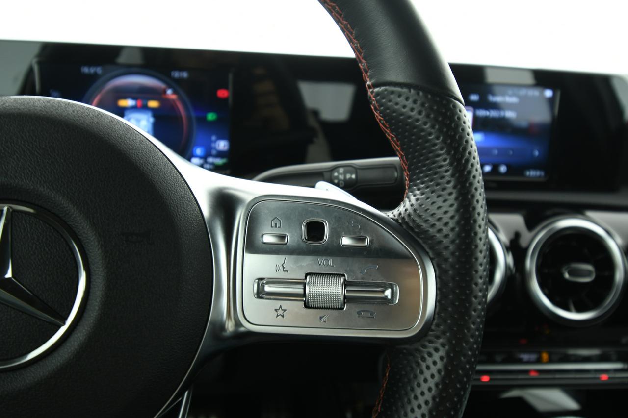 Mercedes-Benz A 250 e phev (eq-power) Premium auto CAMERA+APP CONNECT+C18"