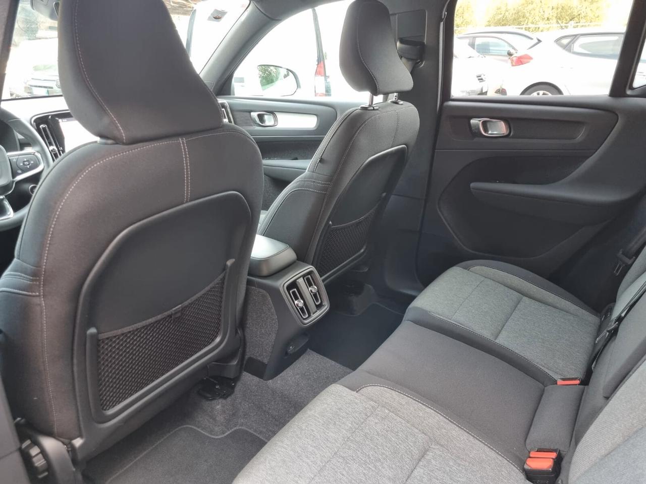 Volvo XC40 B3 automatico Plus Black Edition