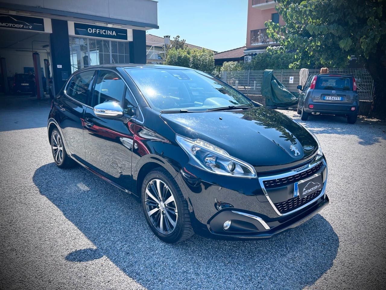Peugeot 208 BlueHDi 5 porte-UNIPROPRIETARIO