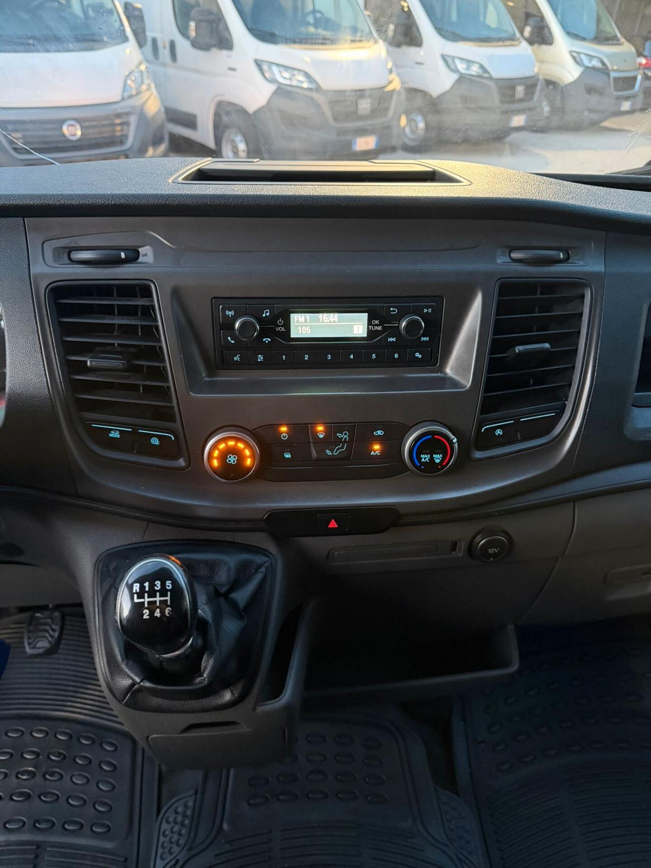 FORD TRANSIT 2.0 FURG CON SPONDA Km 75.000